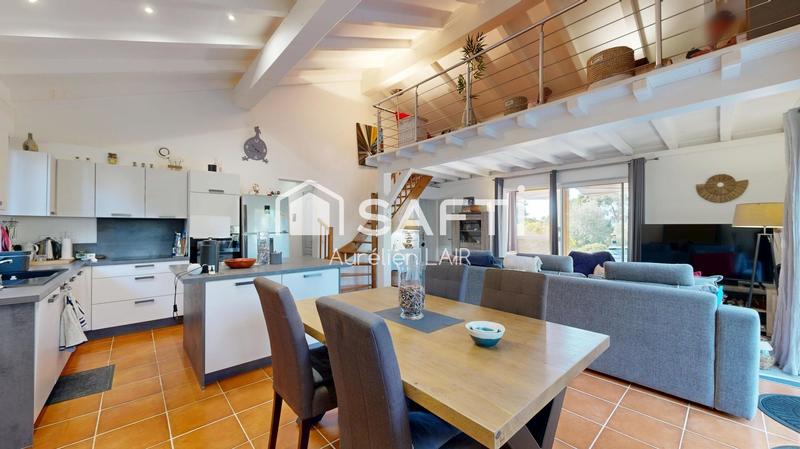 Maison - 180 m² - 7 pièces