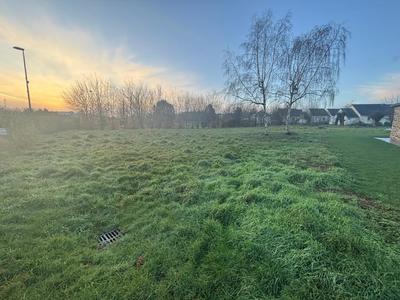 Terrain constructible - 675 m²