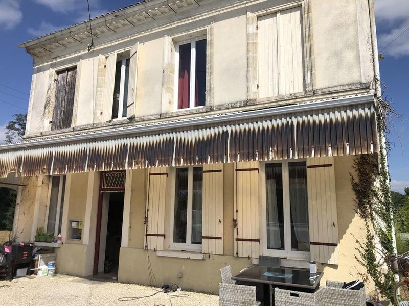 Maison en pierre - 203 m² - 4 pièces