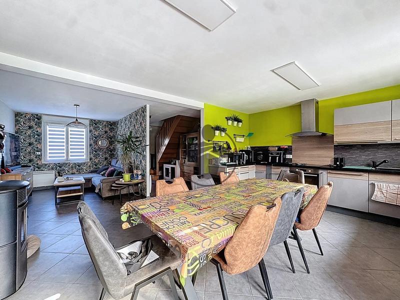 Maison - 120 m² - 7 pièces