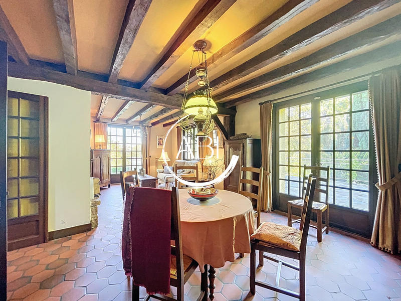 Maison ancienne - 140 m² - 6 pièces