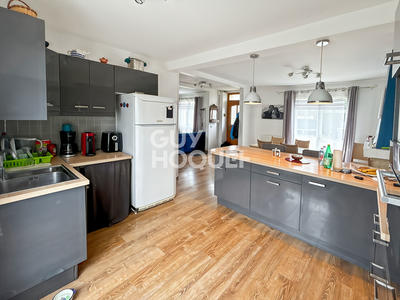 Maison - 92 m² - 6 pièces