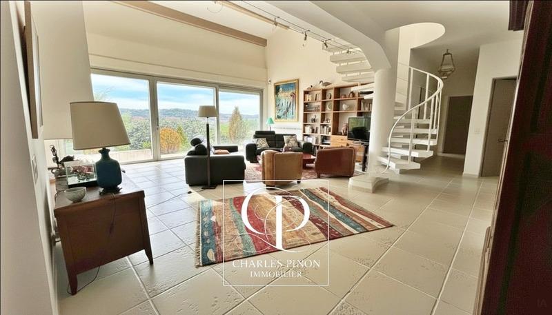 Maison d'architecte - 258 m² - 8 pièces