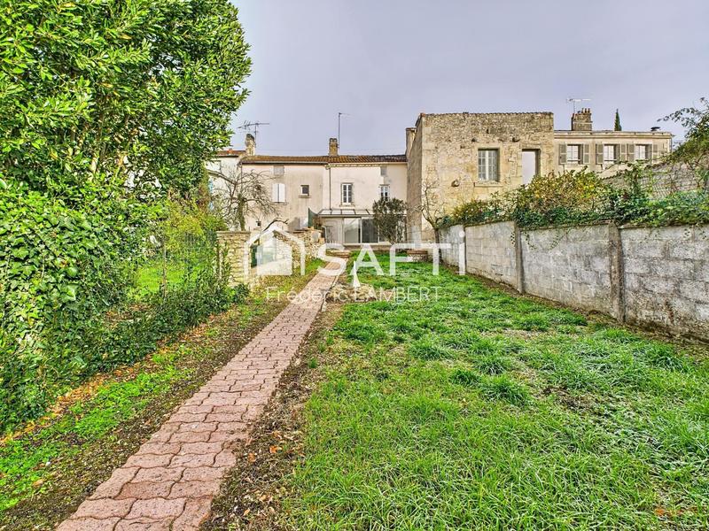 Maison - 100 m² - 5 pièces