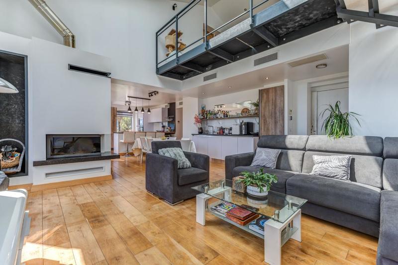 Appartement - 132 m² - 4 pièces