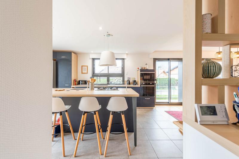 Appartement - 95 m² - 3 pièces