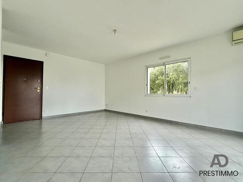 Maison traditionnelle - 70 m² - 3 pièces