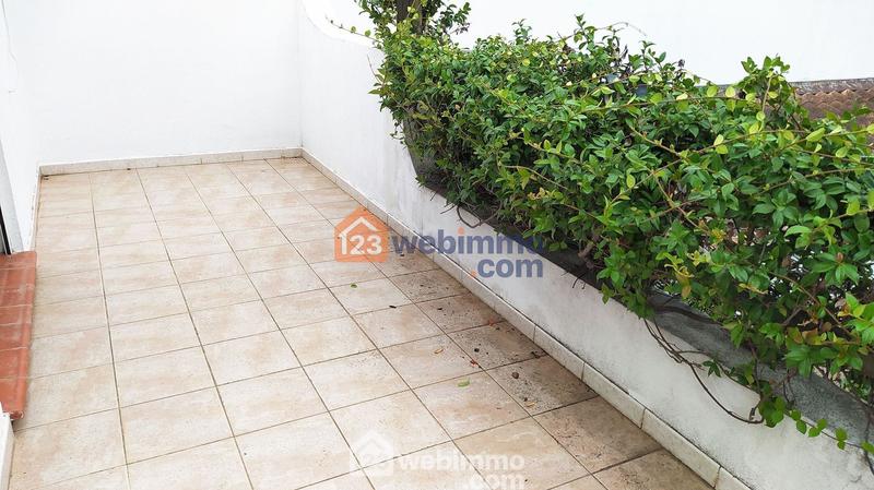 Maison - 320 m² - 10 pièces