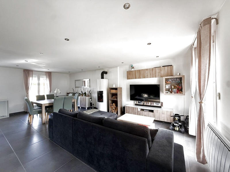 Maison - 136 m² - 7 pièces