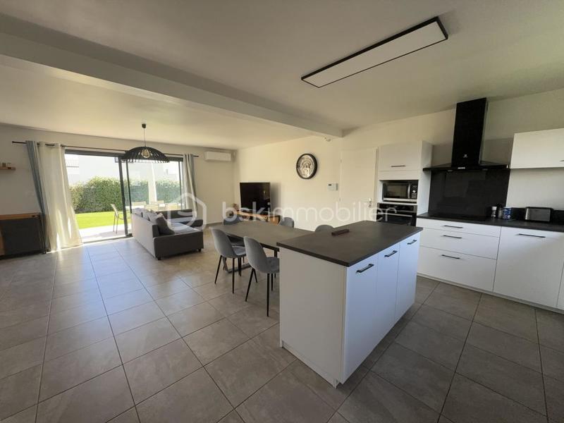 Villa - 90 m² - 4 pièces