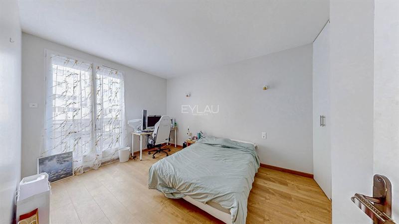 Appartement - 82 m² - 3 pièces