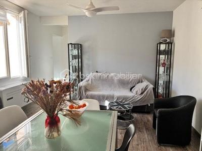 Maison - 99 m² - 4 pièces