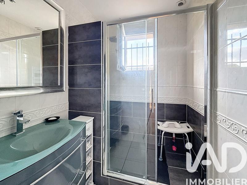 Maison - 248 m² - 8 pièces