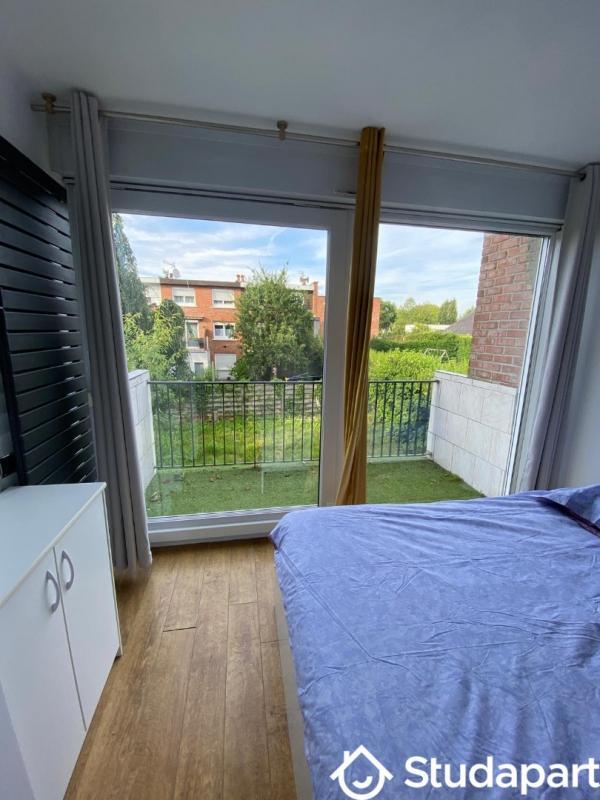 Chambre - 9 m² - 1 pièce