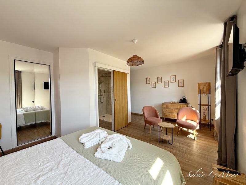 Maison - 459 m² - 14 pièces