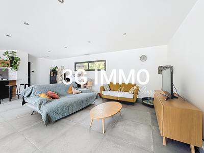 Maison - 122 m² - 4 pièces