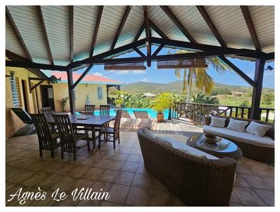 Maison d'architecte - 128 m² - 5 pièces