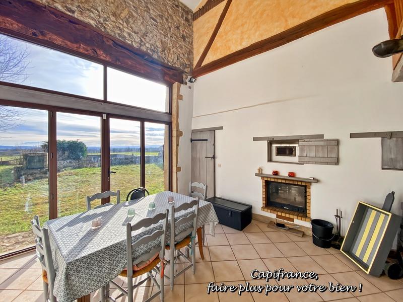 Maison - 244 m² - 10 pièces