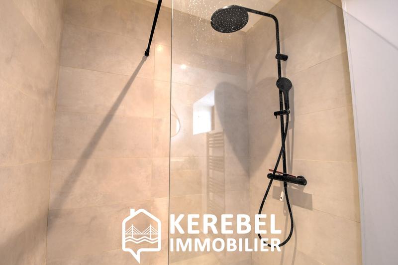 Maison - 99 m² - 5 pièces