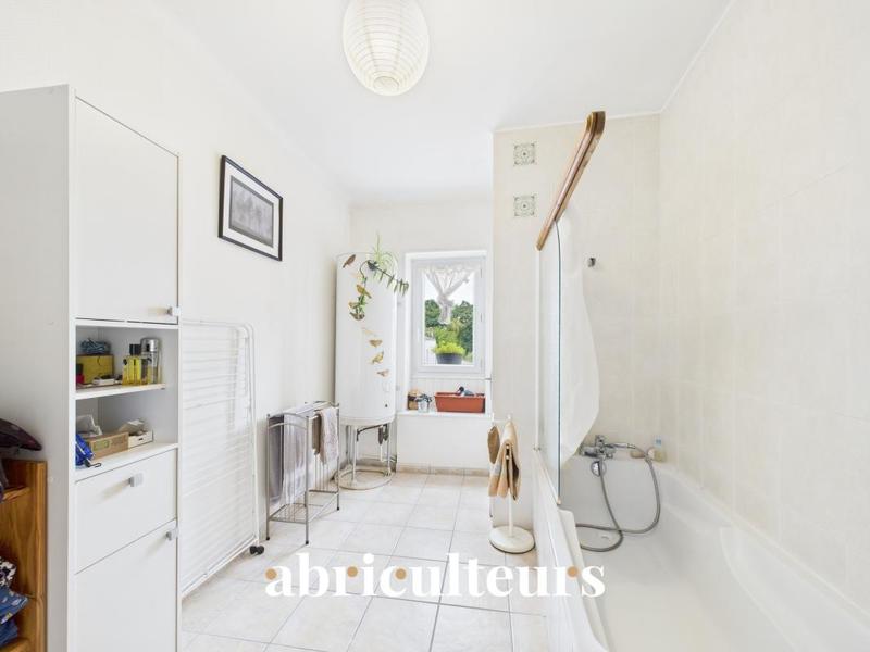 Appartement ancien - 105 m² - 3 pièces