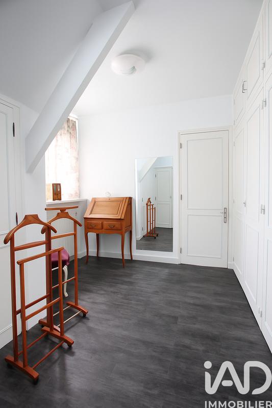 Maison - 468 m² - 12 pièces