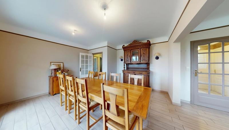 Pavillon - 316 m² - 12 pièces