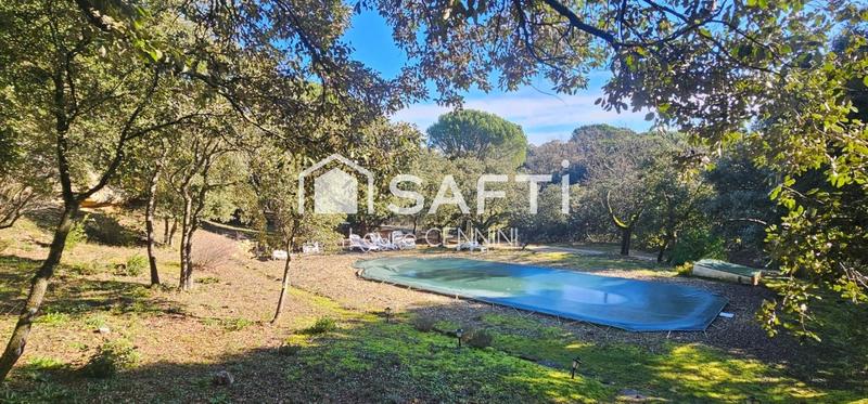 Maison - 140 m² - 5 pièces