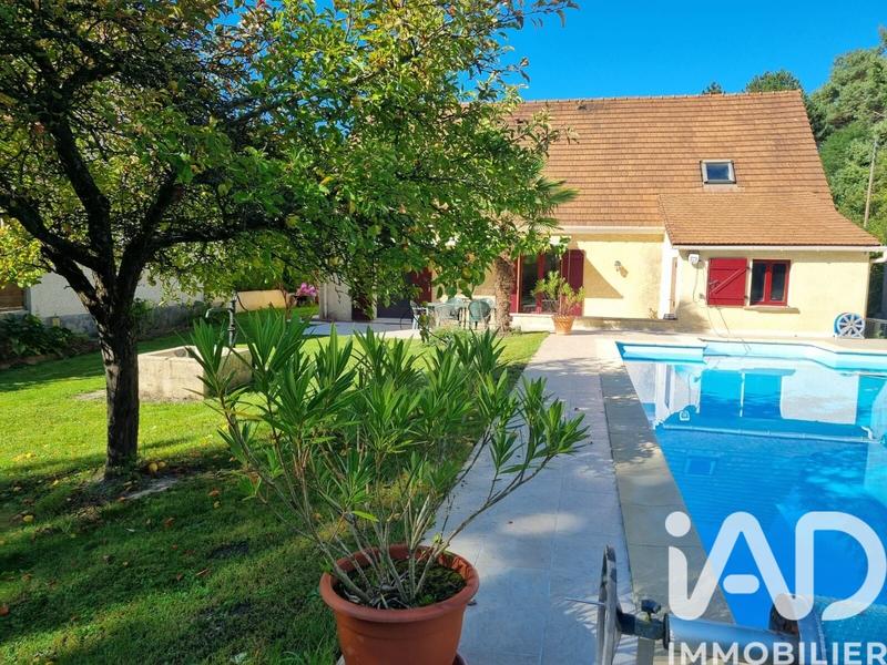 Maison - 140 m² - 6 pièces