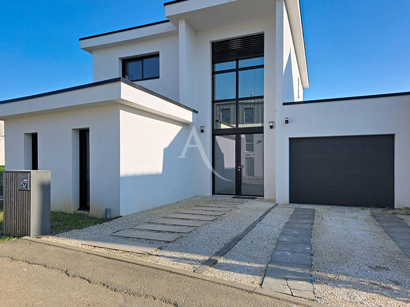 Maison - 157 m² - 6 pièces