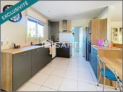 Maison - 195 m² - 7 pièces