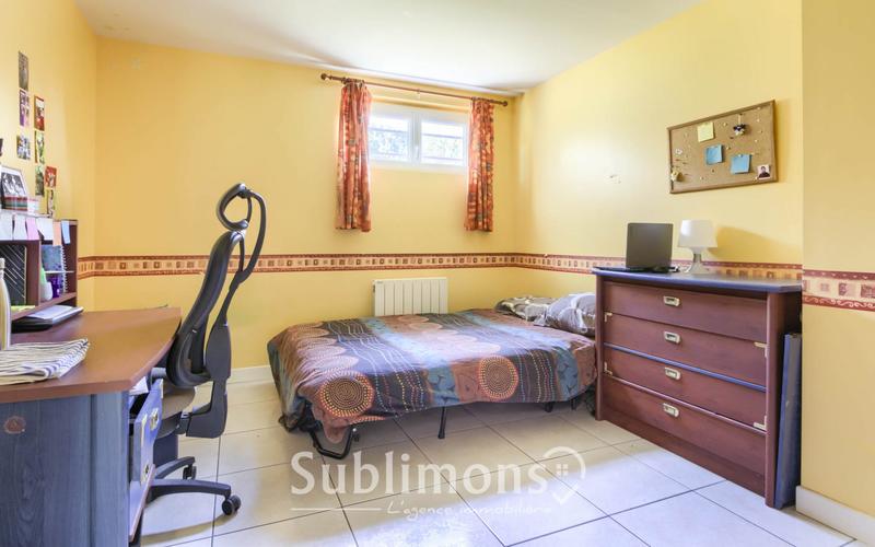 Maison - 205 m² - 8 pièces