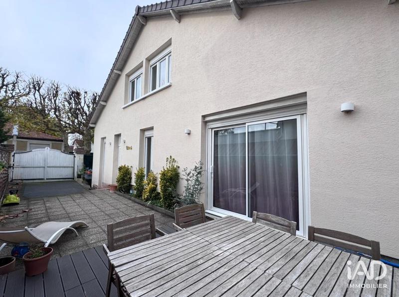 Maison - 117 m² - 6 pièces