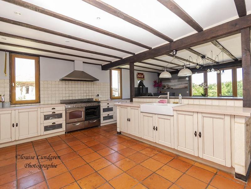 Maison - 900 m² - 20 pièces