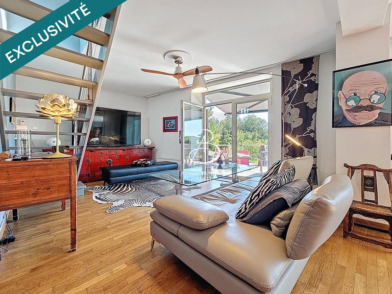 Maison - 280 m² - 12 pièces