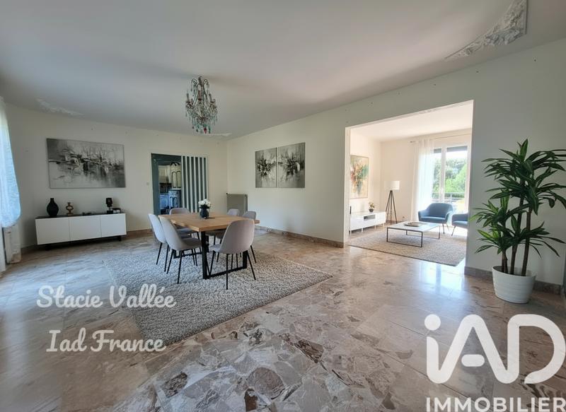 Maison - 145 m² - 7 pièces
