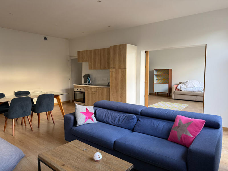 Maison - 204 m² - 8 pièces