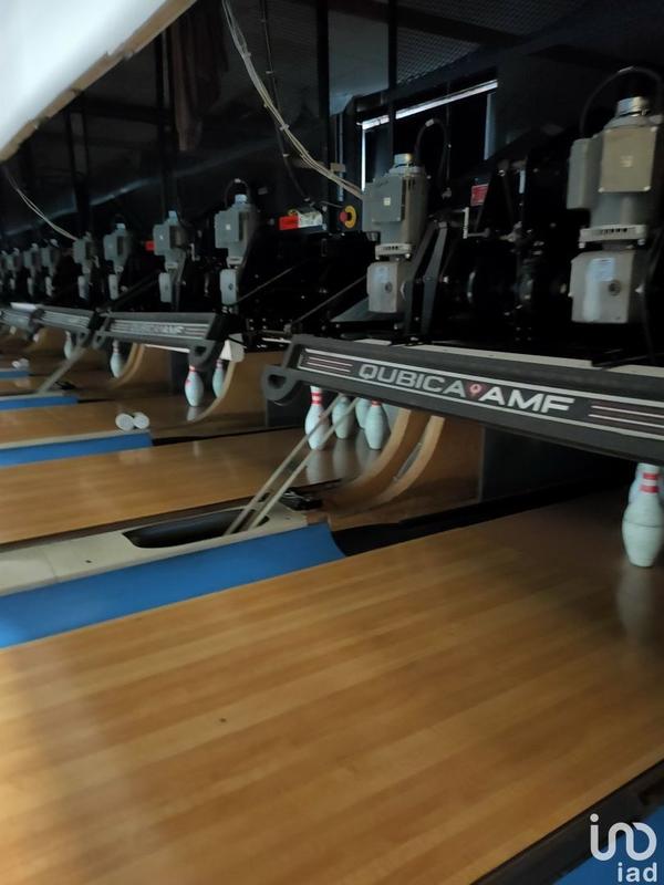 Local commercial - 1 500 m²