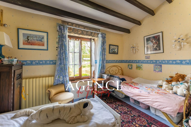 Maison - 203 m² - 7 pièces