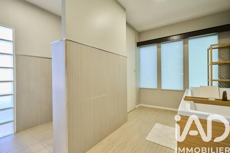 Loft - 210 m² - 5 pièces