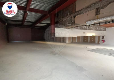 Cave / Box - 155 m²