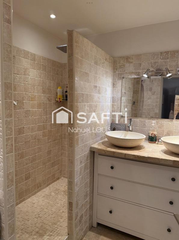 Appartement - 90 m² - 5 pièces