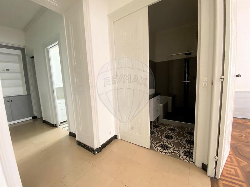 Appartement - 90 m² - 3 pièces