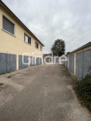 Garage - 12 m²