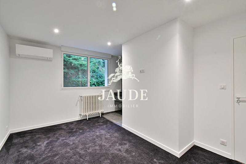 Appartement - 202 m² - 5 pièces