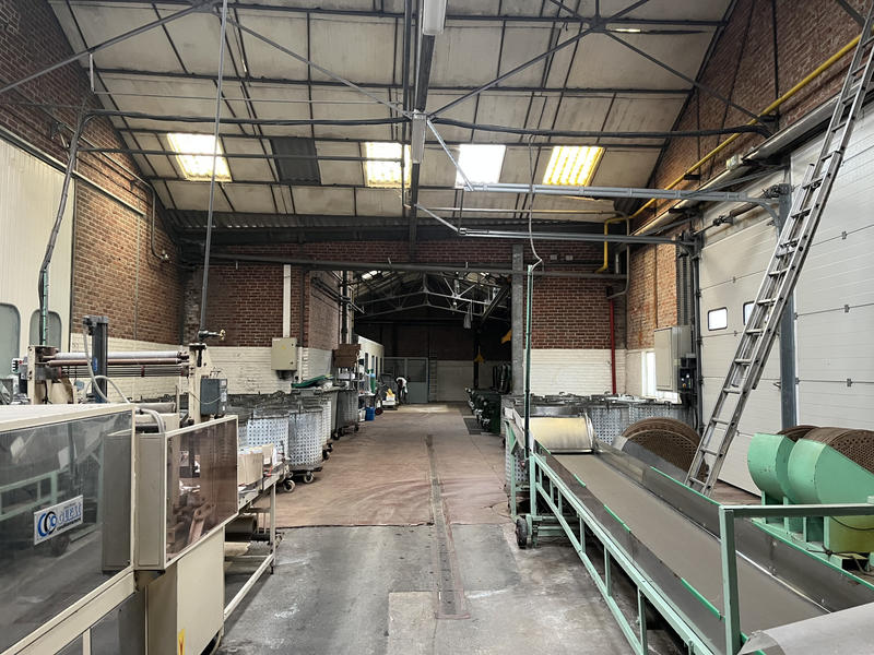 Entrepôt - 24 256 m² - 50 pièces