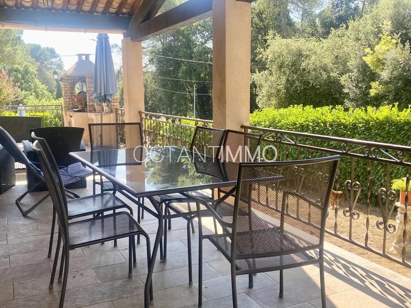 Maison - 94 m² - 4 pièces