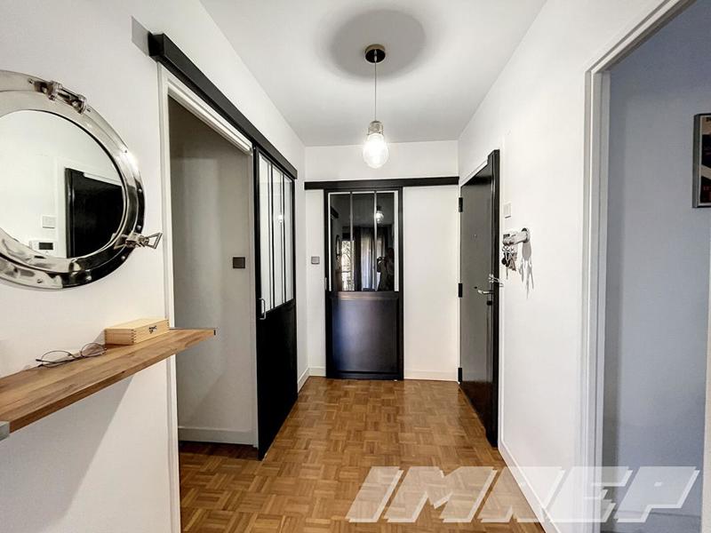 Appartement - 80 m² - 4 pièces