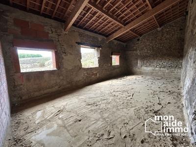 Maison - 600 m² - 9 pièces