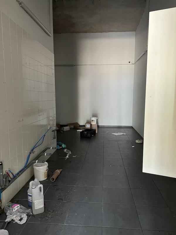 Local commercial - 203 m² - 3 pièces