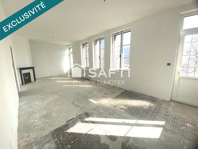 Maison - 220 m² - 6 pièces